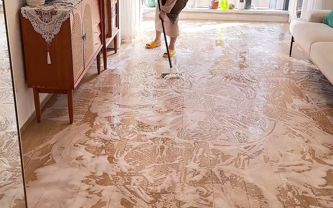 两者都不要,我选#洗地机器人#美的灵眸洗地机器人w20