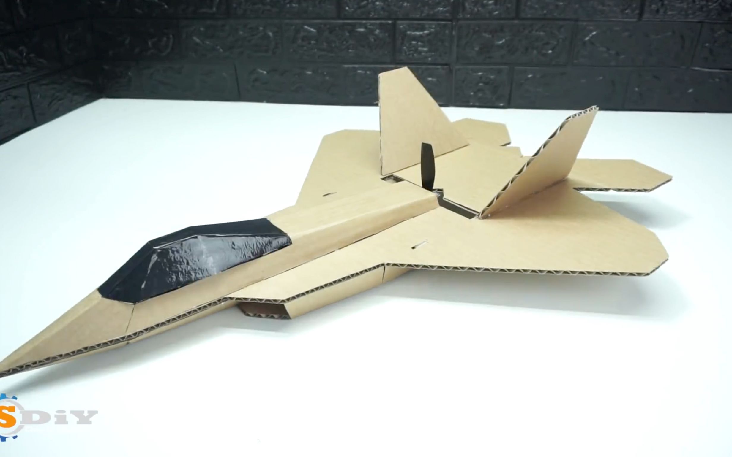 纸板做飞机模型简单图片