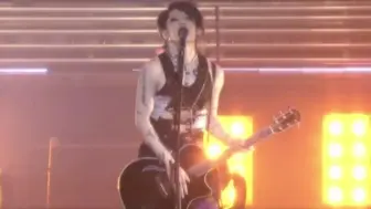 Download Video: 【中字】【雅-miyavi-】PSC 2009 Live Talk + 咲き誇る華の様に