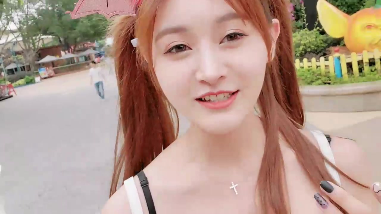 小妖潘妮户外直播 表面姐妹合体长隆乐园_哔哩哔哩 (゜-゜)つロ 干杯