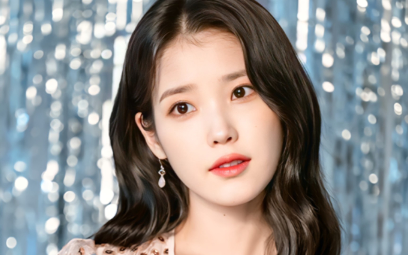 iu·被欧尼的美貌惊艳到