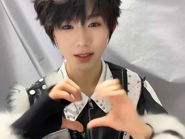i know that love陈奕恒～ #肘肘摇