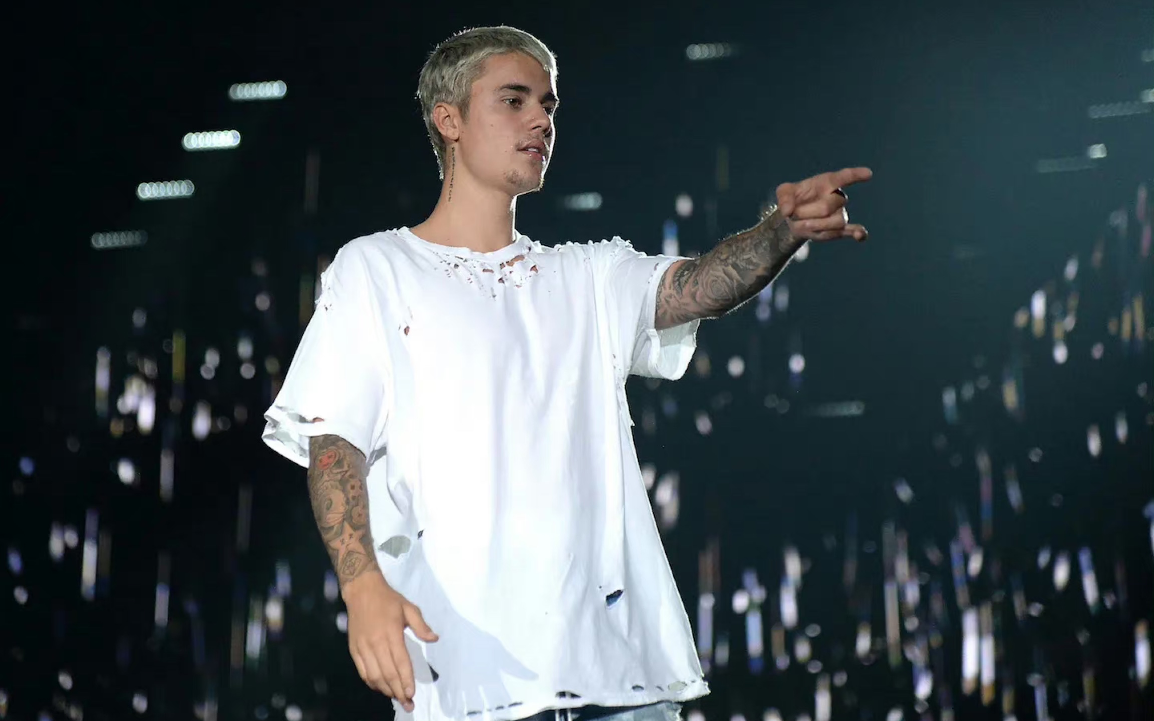 【justin bieber】考古比伯澳洲达人秀《sorry》现场,台下女观众喊的