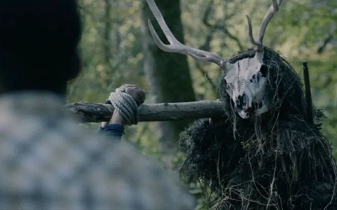 致命弯道2021最新续作深林中暗藏神秘部落青年男女误入陷阱妙龄女子竟