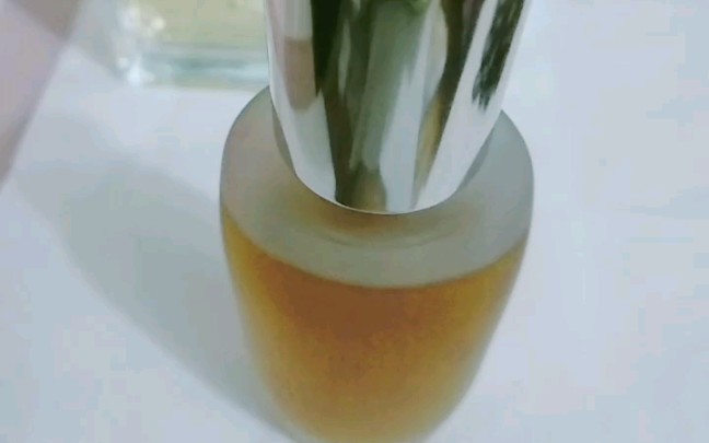 [图]倩碧 芳香不老药 Clinique Aromatics Elixir