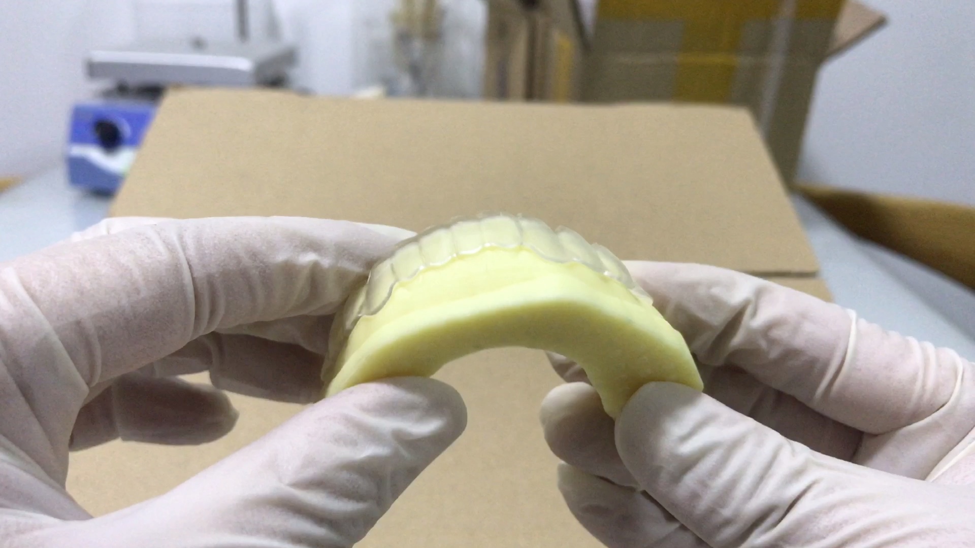 下沉式dlp光固化3d打印技术 3d打印透明树脂 正畸牙垫 牙科导板 耳机