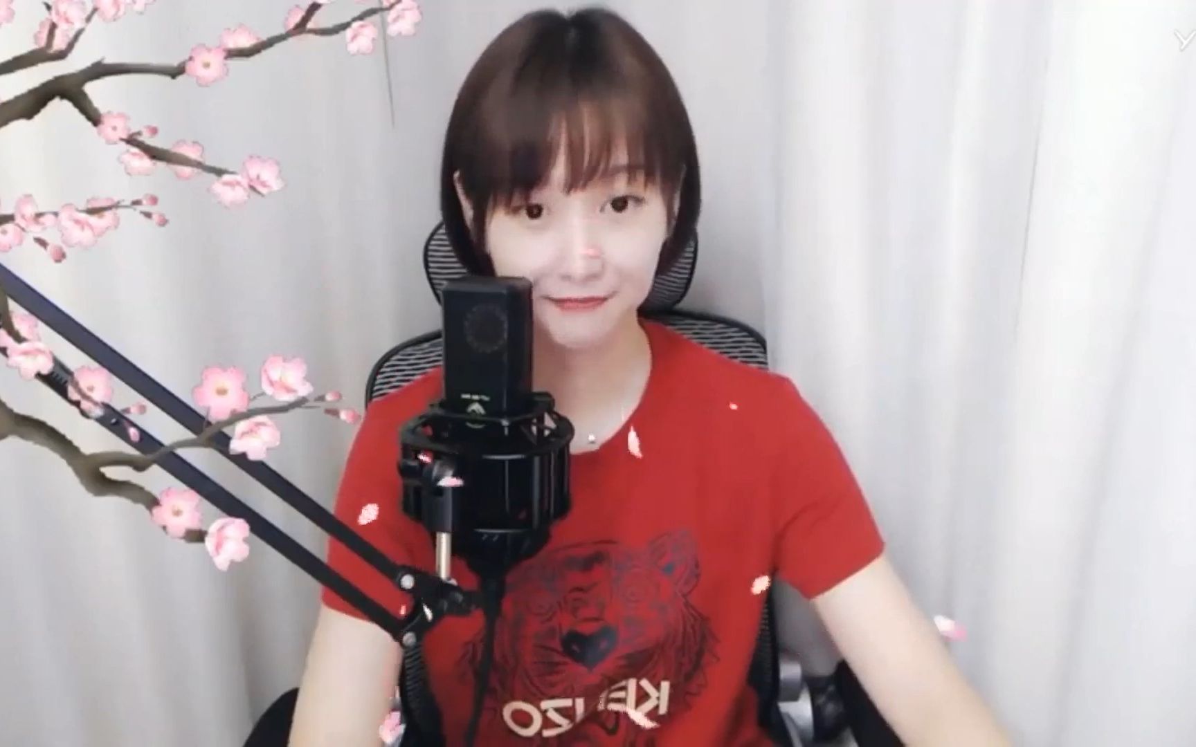 美女主播梁红演唱歌曲《情火》宛如天籁,好听醉了!