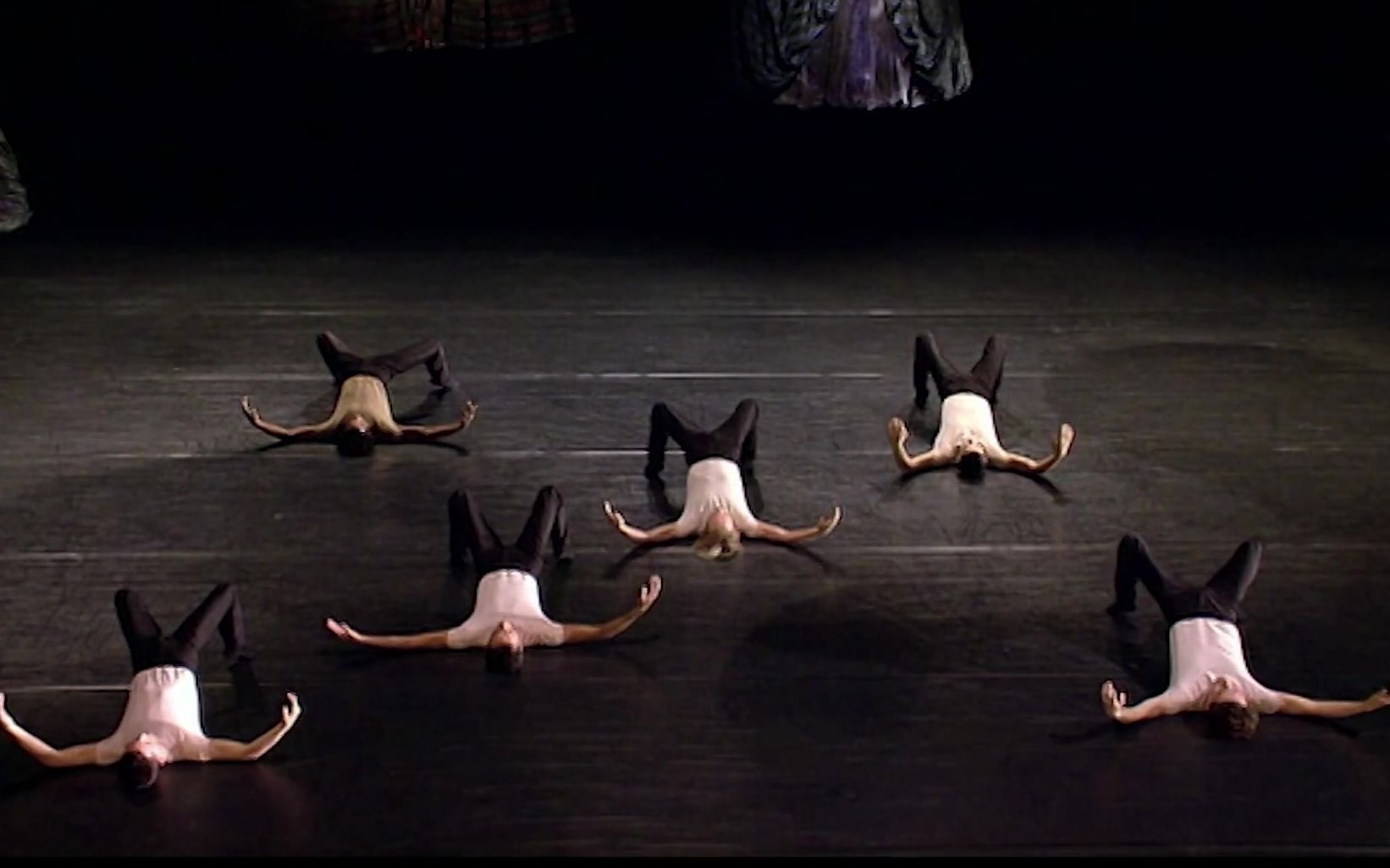 [图]『黑与白』6部芭蕾短剧｜编舞：Jiří Kylián｜荷兰舞蹈剧场（1997）Black and White: Six Ballets