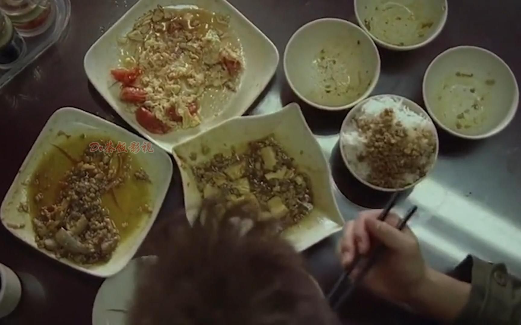 【盘点】吴京吃饭名场面,三盘菜五碗米饭,吃饱了很踏实!