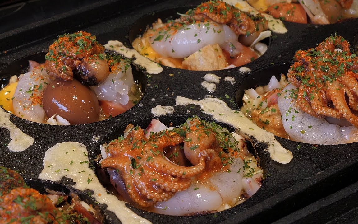 【深夜食堂】 韩国街头 巨大芝士章鱼小丸子 | 晚上好 忙碌的一天又