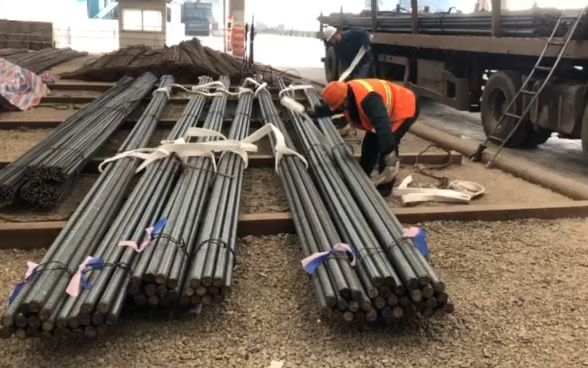 一次性吊装带助你快速吊运钢管