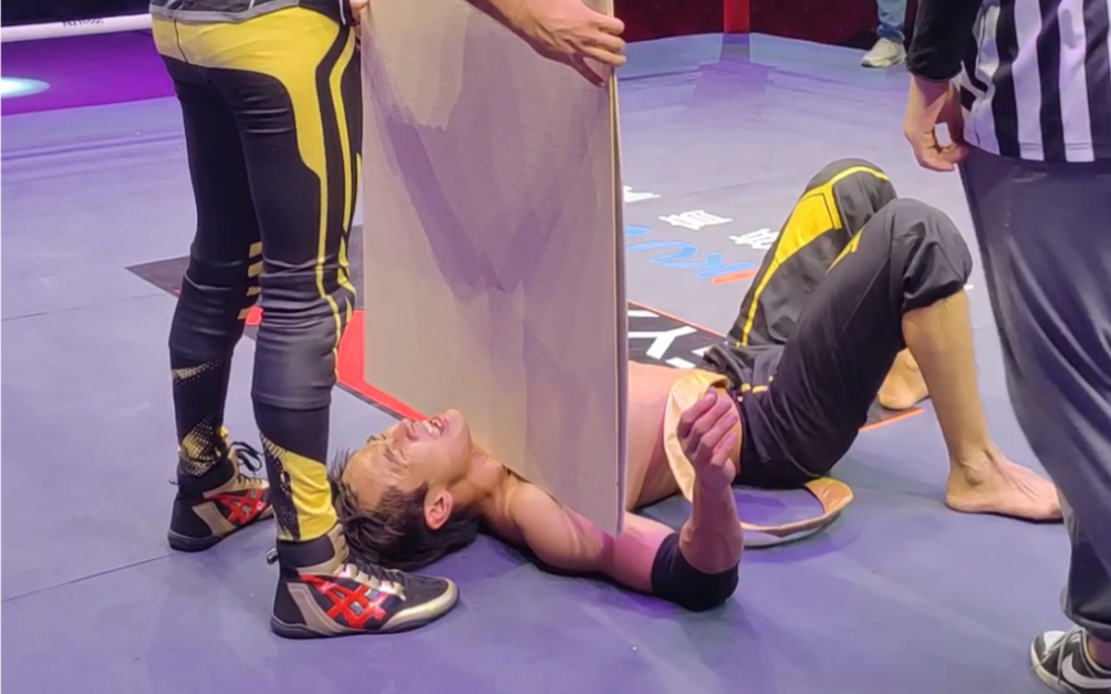 中摔硬核赛(摔角手陈文彬vs巴基斯坦摔角手吴昧)不完整版_哔哩哔哩