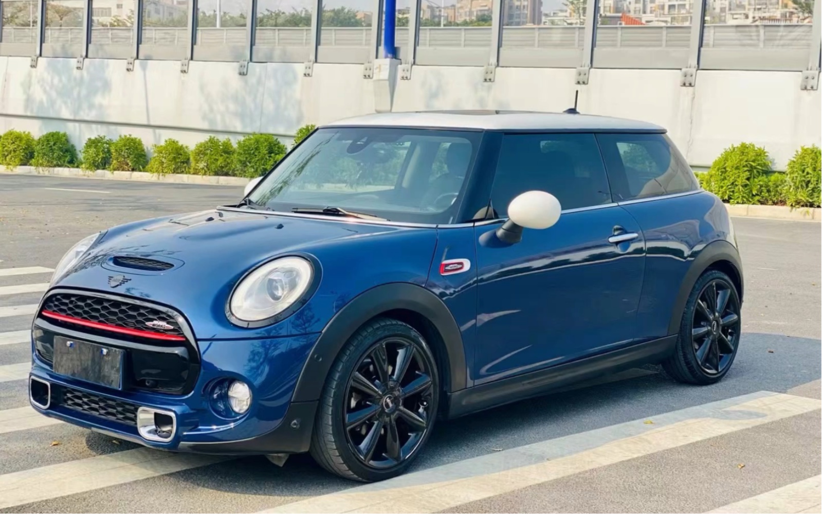 4个多贷走 喜欢的私聊问价2015年7月 mini cooper s ex版本 f56 最高