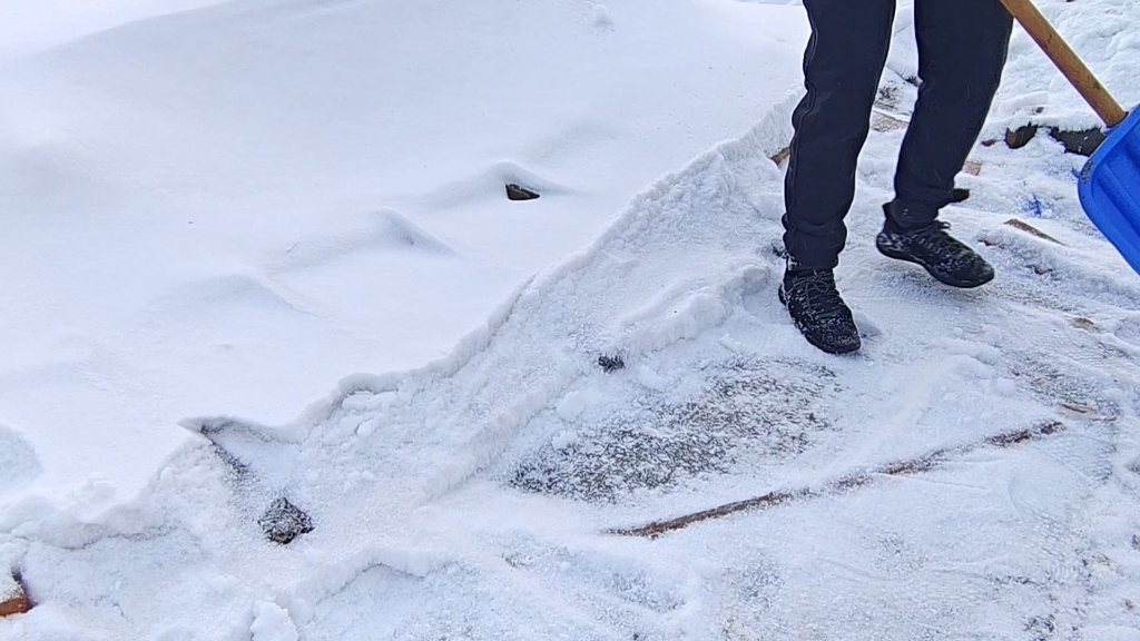 地窨子入口被大雪埋了哔哩哔哩bilibili