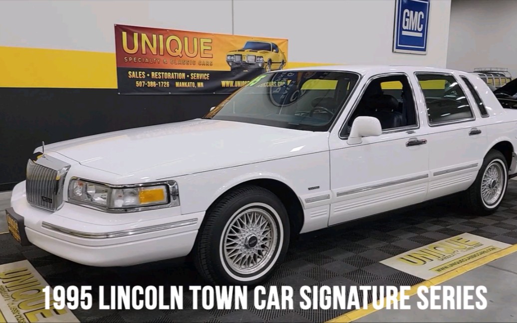 经典老式轿车 1995 林肯城市 town car