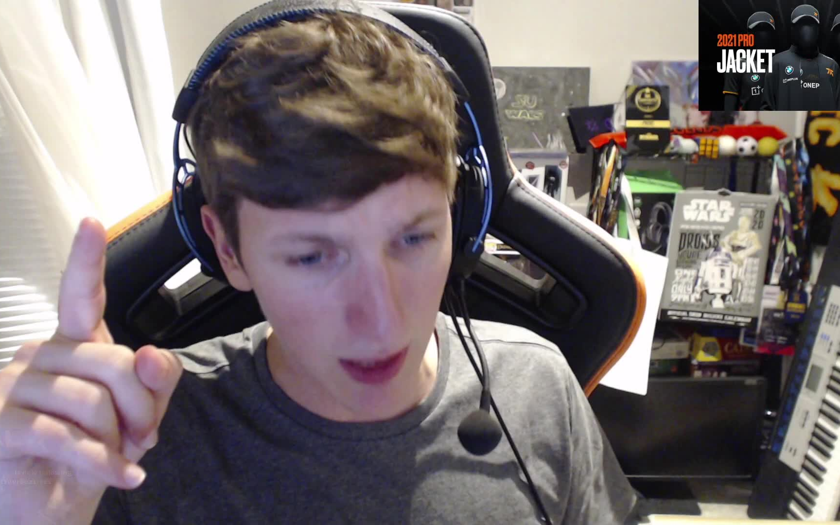 外国电竞选手boaster熟练演唱热爱105c的你琅琊榜歌曲红颜旧霉霉的