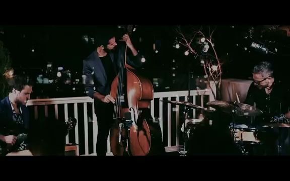 [图]And i love her - Gilad Hekselman Trio