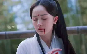 Скачать видео: 同样的衣服，不同的身份，不同的感觉，幂幂子演技实力说话