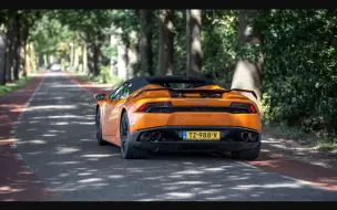 Video herunterladen: 超级跑车 加速 声浪 - Akrapovic Huracan, GT3 RS, ABT RS6 C8, Giulia QV, Mustang Ecoboost