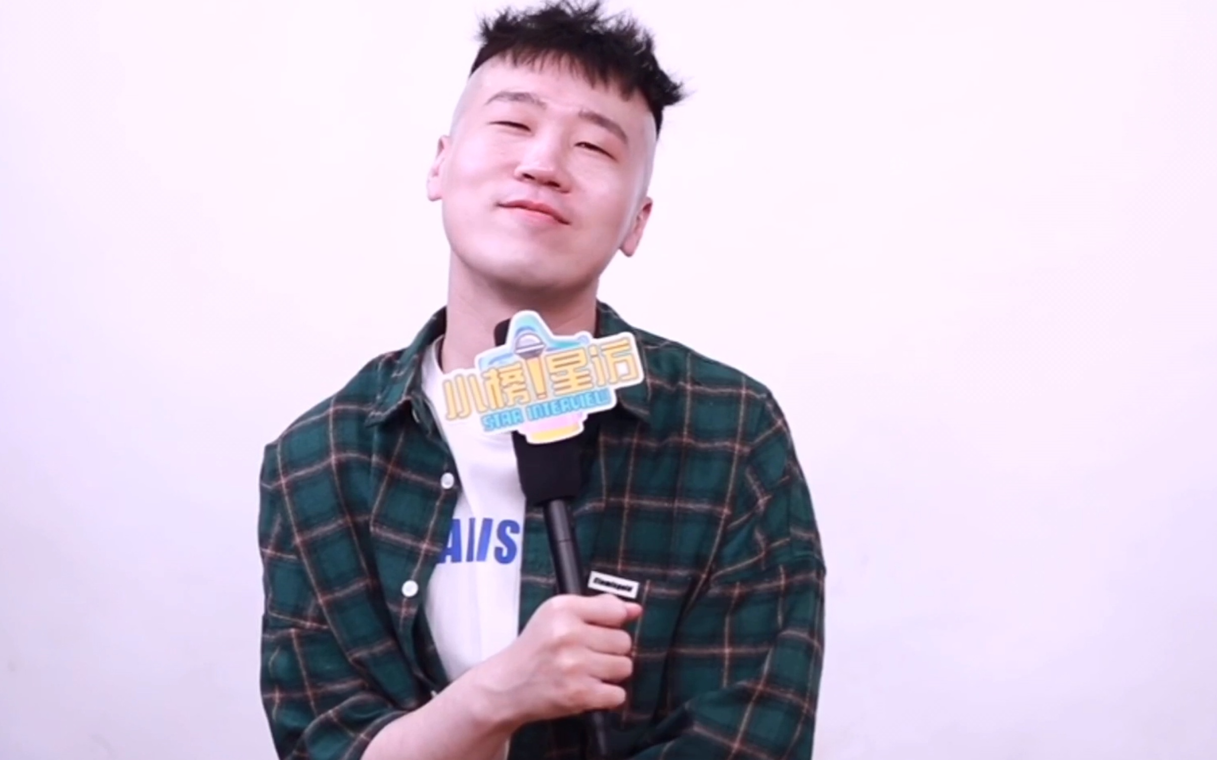 小榜星访——杨九郎专访(存档)目前最喜欢的单人访谈_哔哩哔哩_bili
