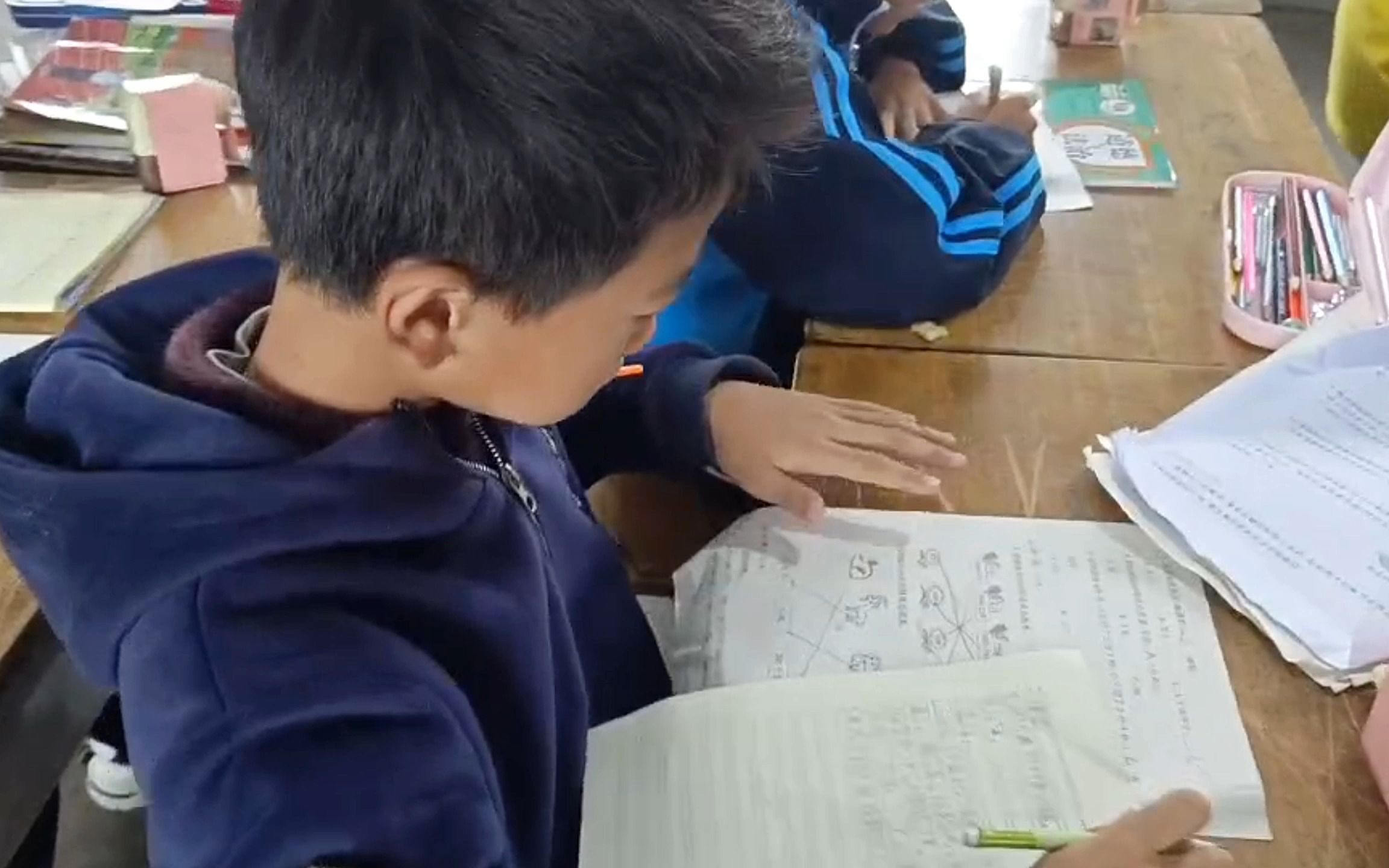 辅导小学生写作业