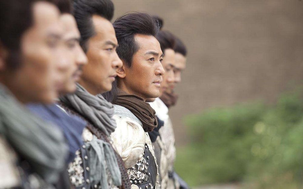 悲壮的千年悲歌,配上忠烈杨家将的不归路,铁血豪情让人潸然泪下