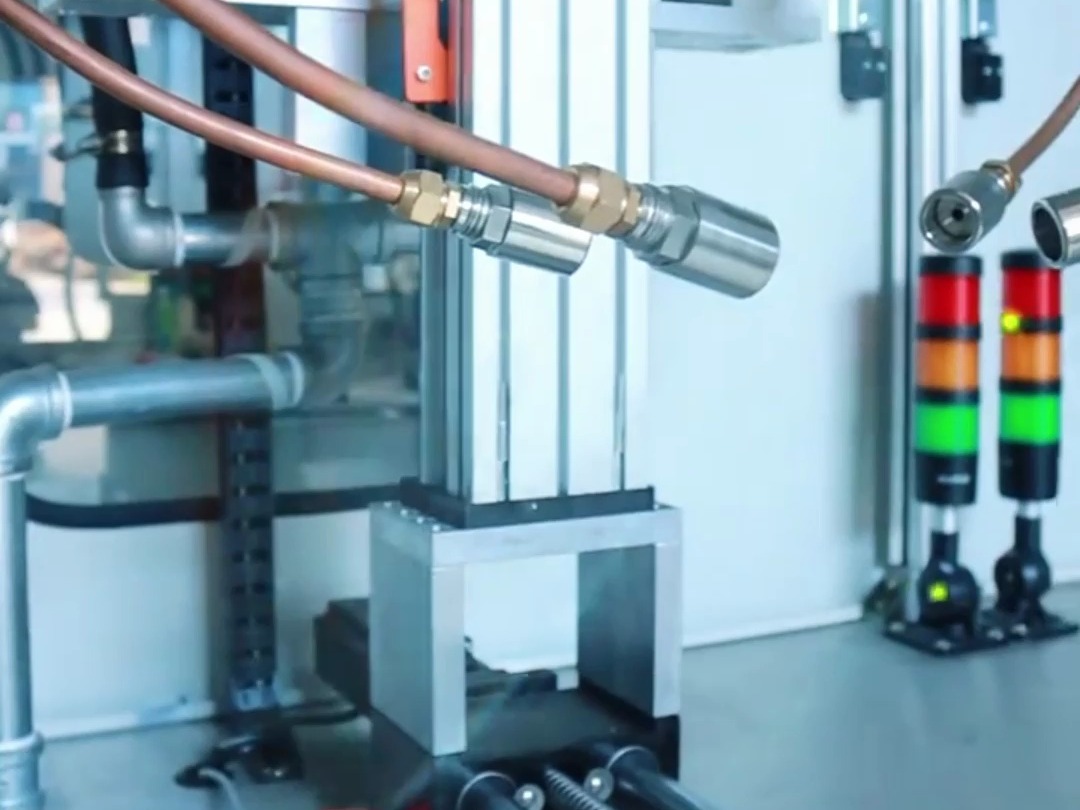 大二工位火焰钎焊机使用场景介绍 铝管钎焊 温度控制温定,火焰大小