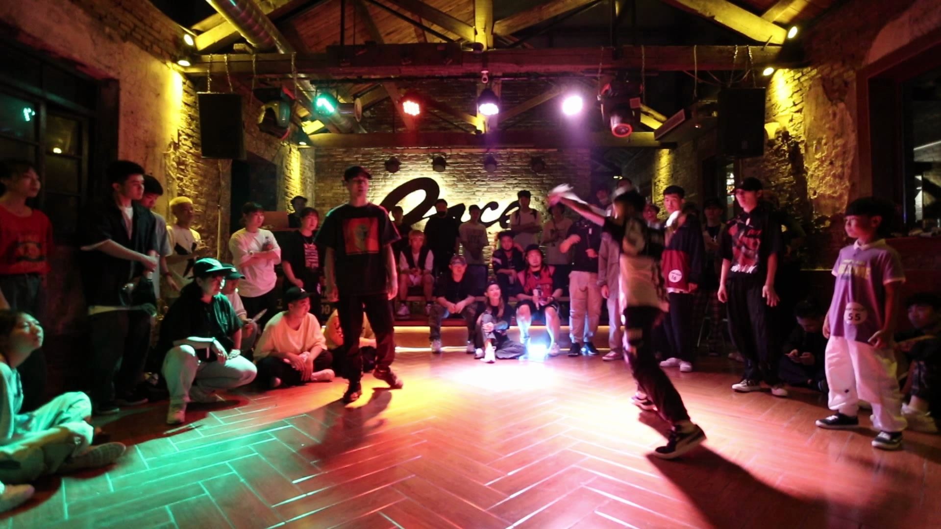 街舞赛事首播地下舞英里hiphop168东放eacrewvs陈浩然