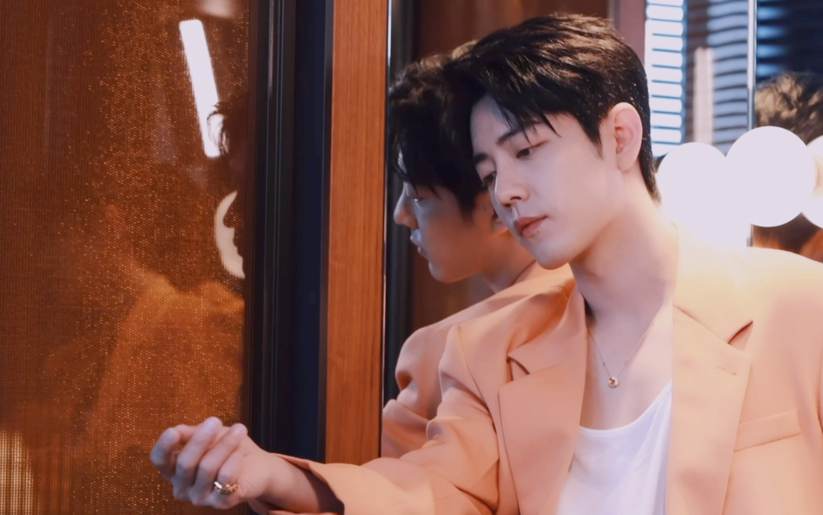 肖战# 米兰时装周 gucci贵公子/顶级颜值在名利场杀疯了啊啊啊啊!