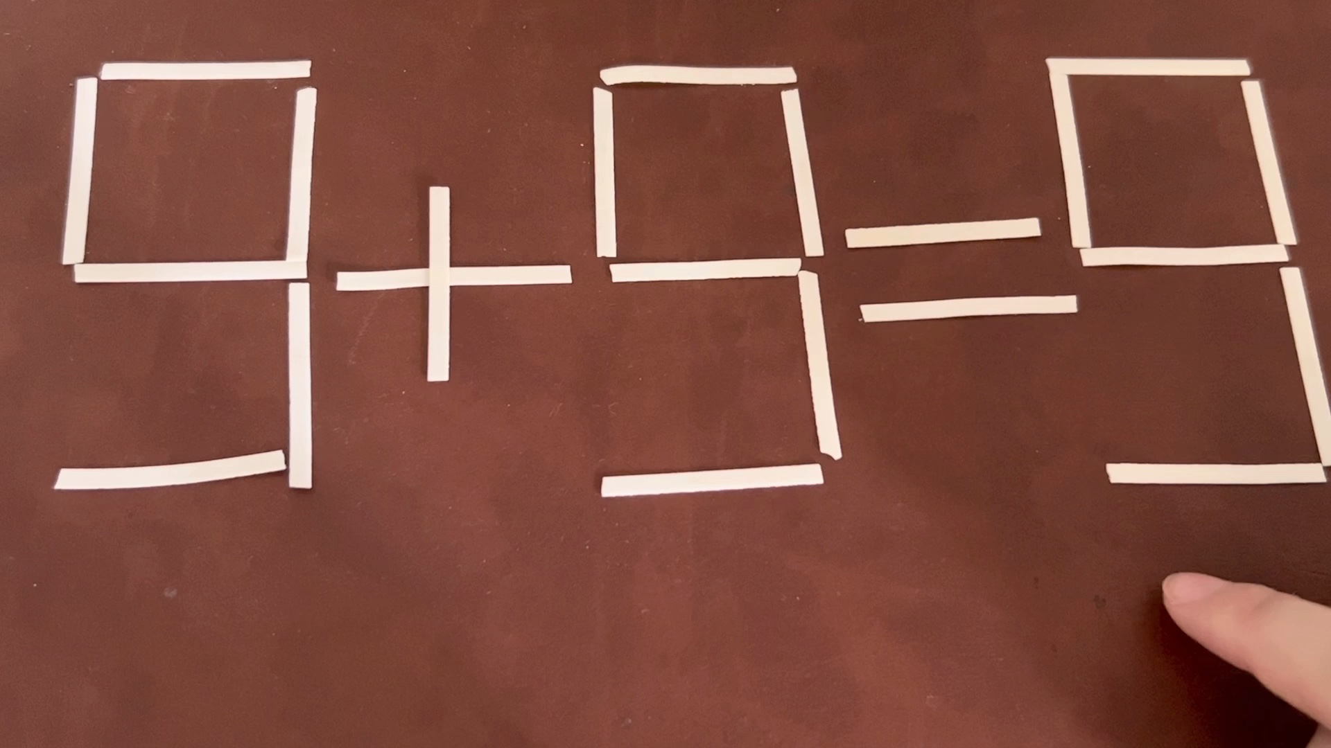 趣味数学:9 9=9,移动一根火柴棒,使等式成立!