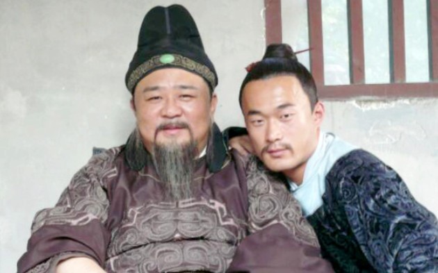 神探狄仁杰的花絮照,幕后的狄胖子有点可爱.