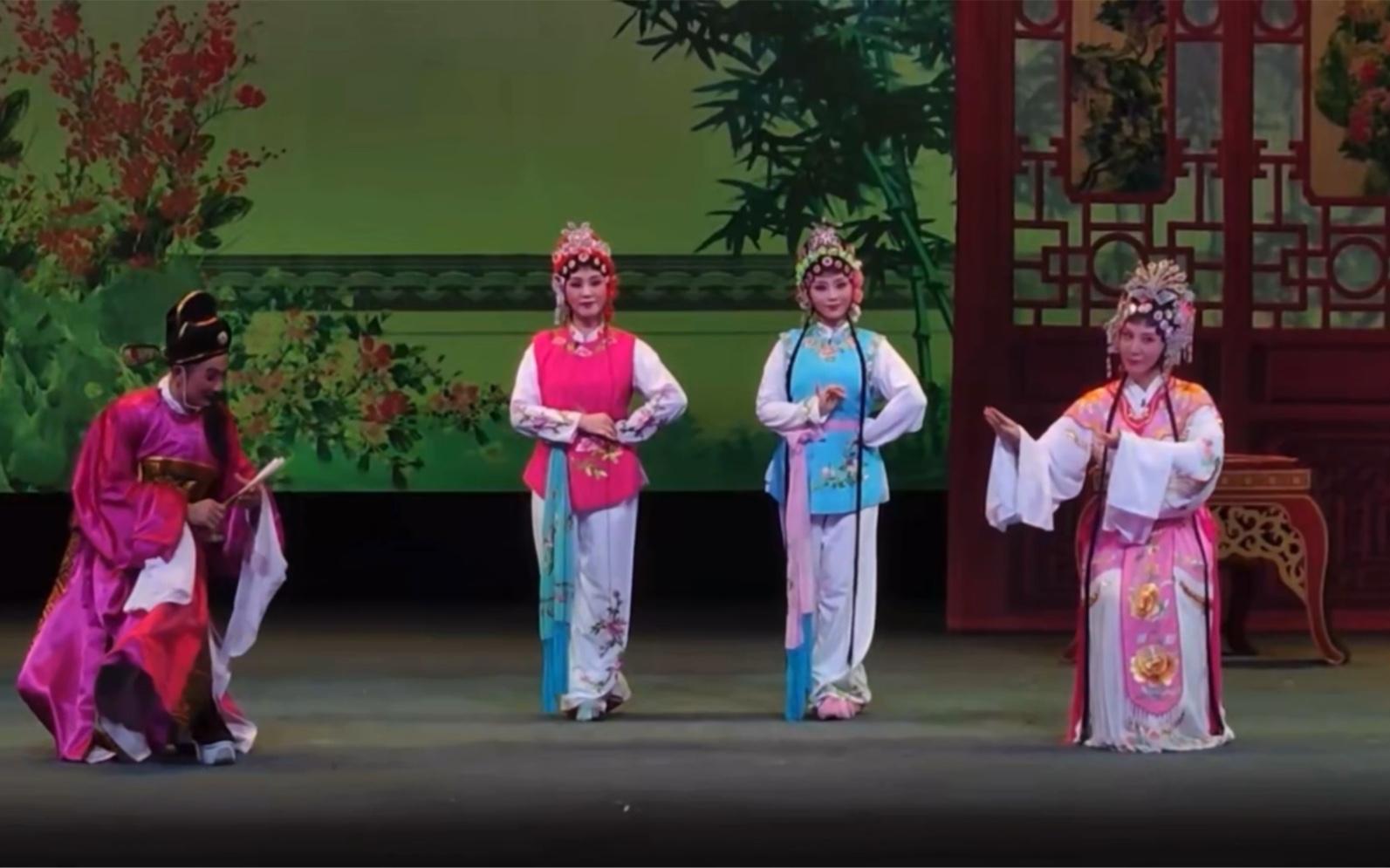 潮剧《春草闯堂》贵府来意已知闻