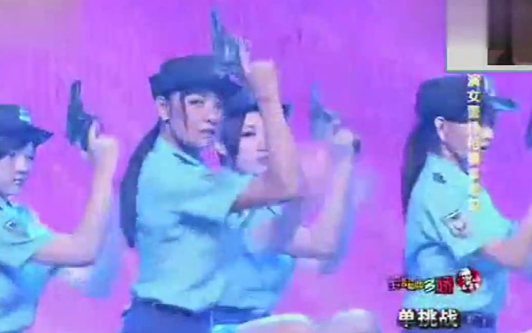 [图]SNH48 - Stronger 路灯下的小姑娘 警装的小姑娘们攻气十足