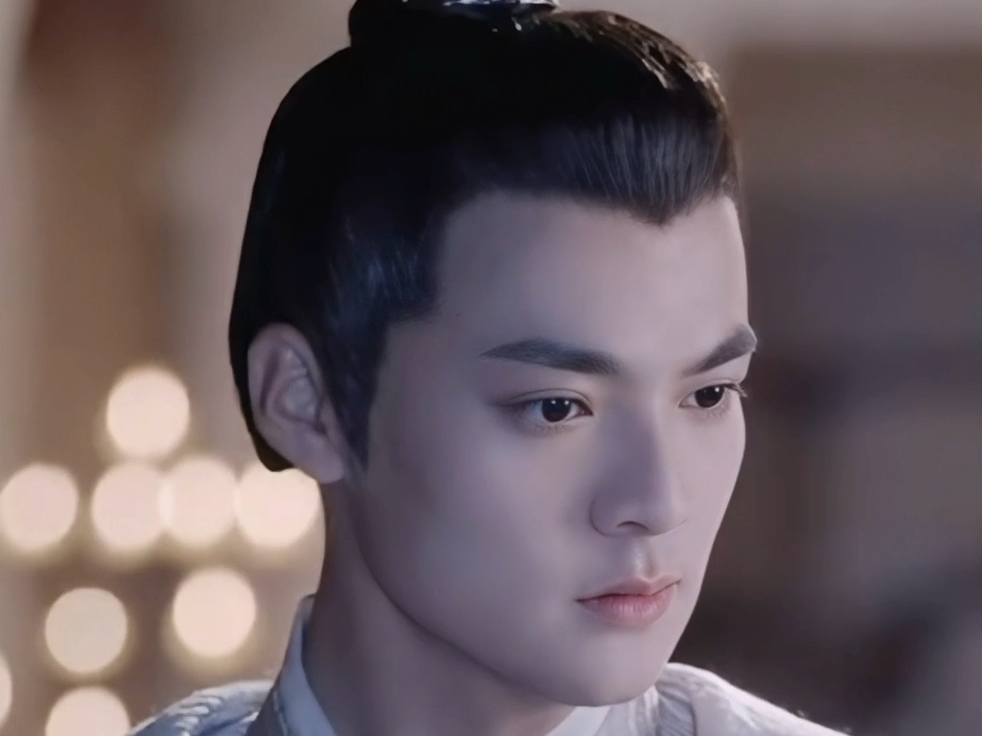 吕岳新剧上线啦!很棒很棒值得期待(暴君哭着求我别死)!