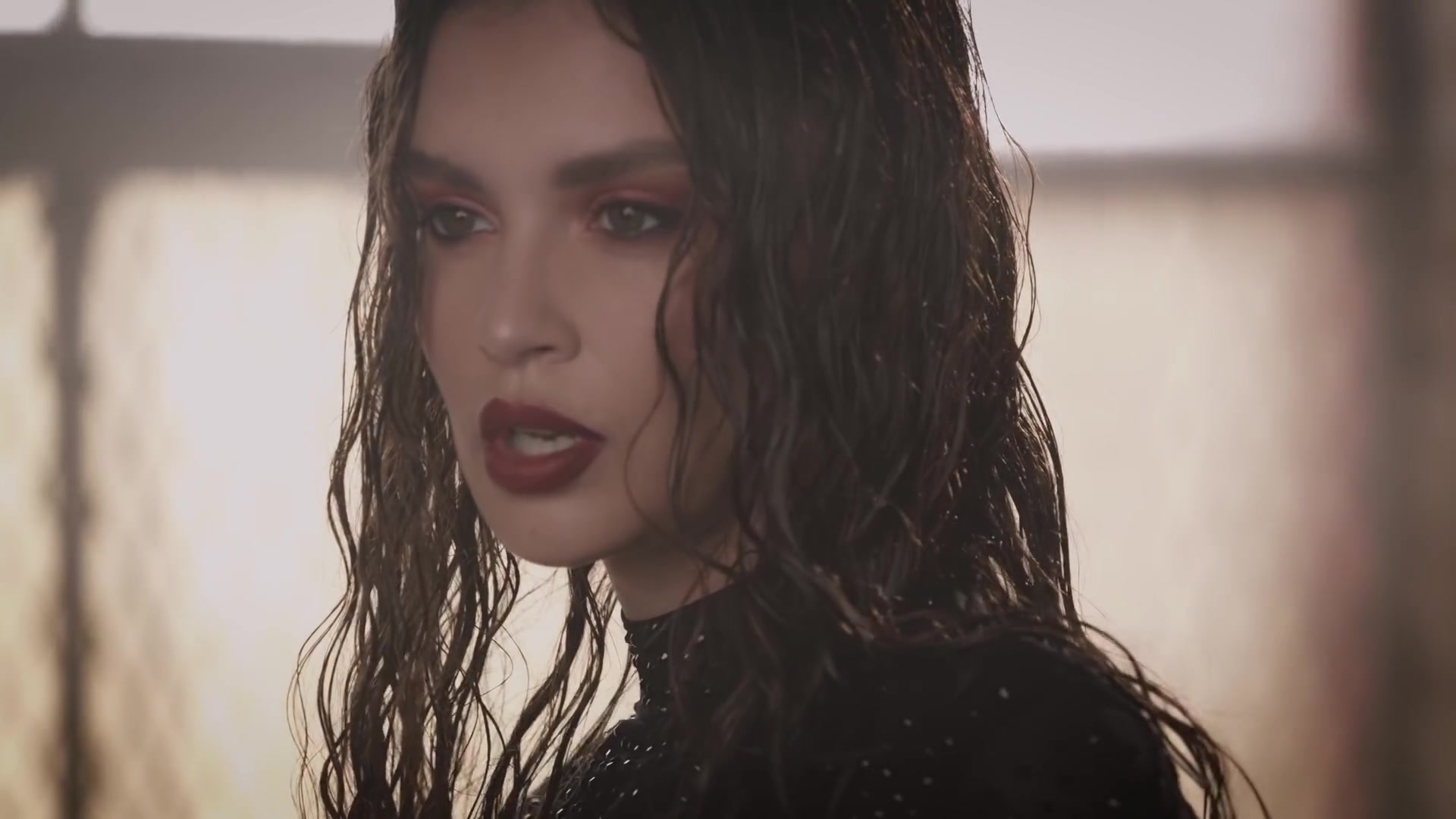 sabrina claudio - take one to the head (movement visual)