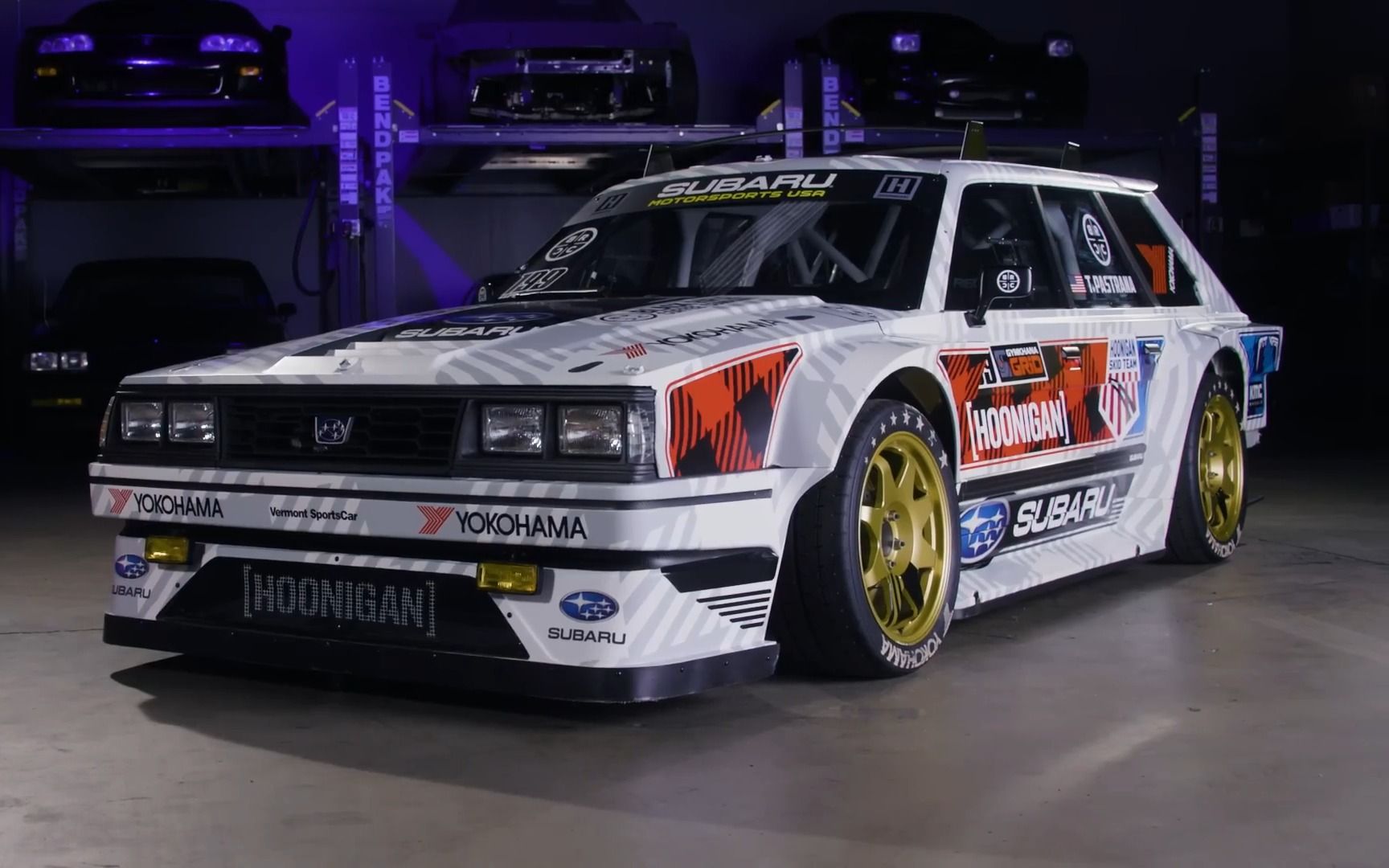 Subaru斯巴鲁全新金卡纳赛车:Gymkhana新车基于1983 GL Wagon旅行车打造 862匹 、全碳纤维、大尾翼等等配置哔哩哔哩bilibili