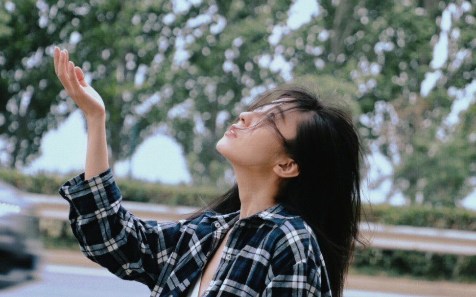 [图]天空一无所有，为何给我安慰《黑夜的献诗》海子