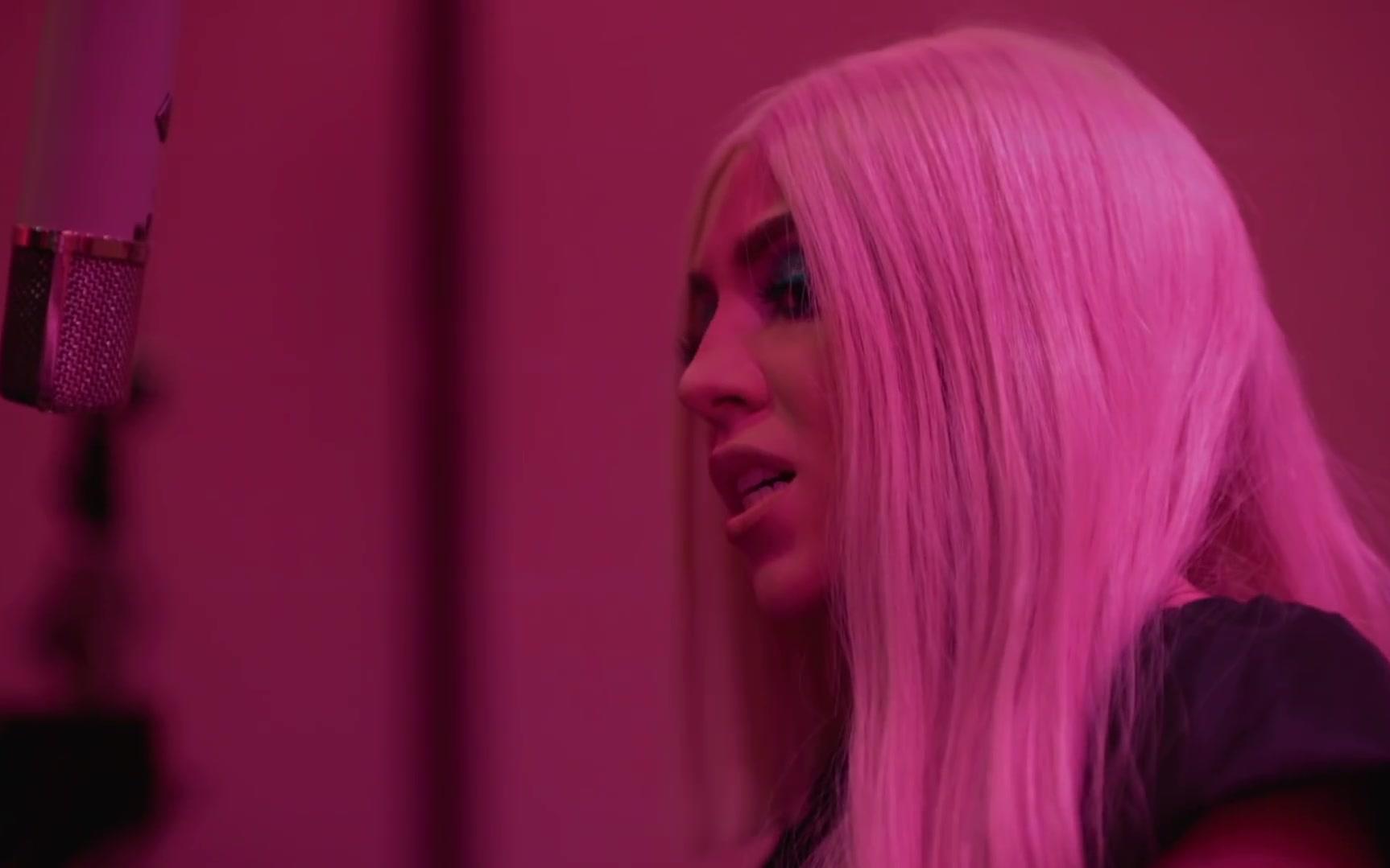 avamaxletitbemeacoustic