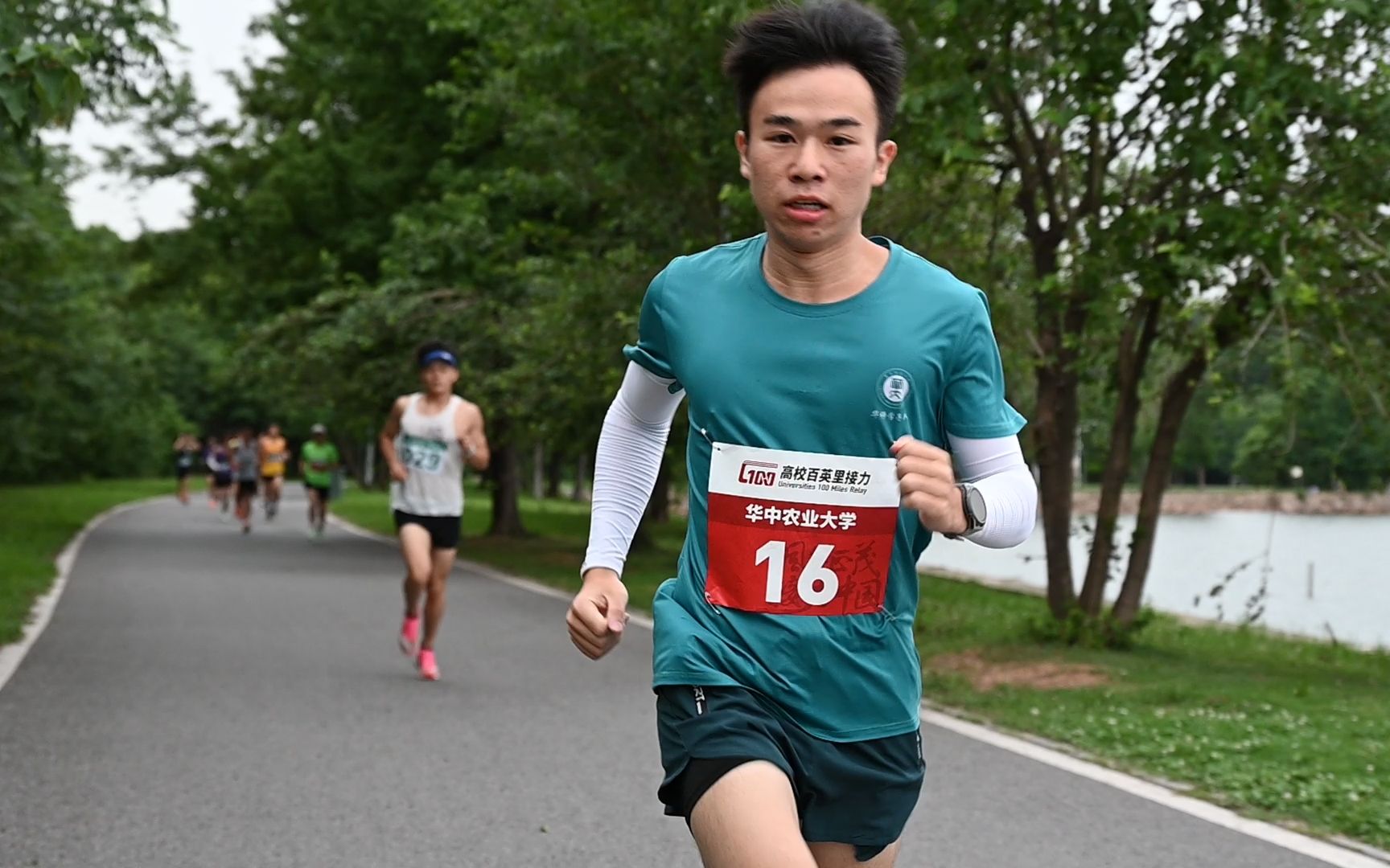 [图]【环华农竞速赛】武汉各高校跑友齐聚华农，感受华中农业大学特色赛道