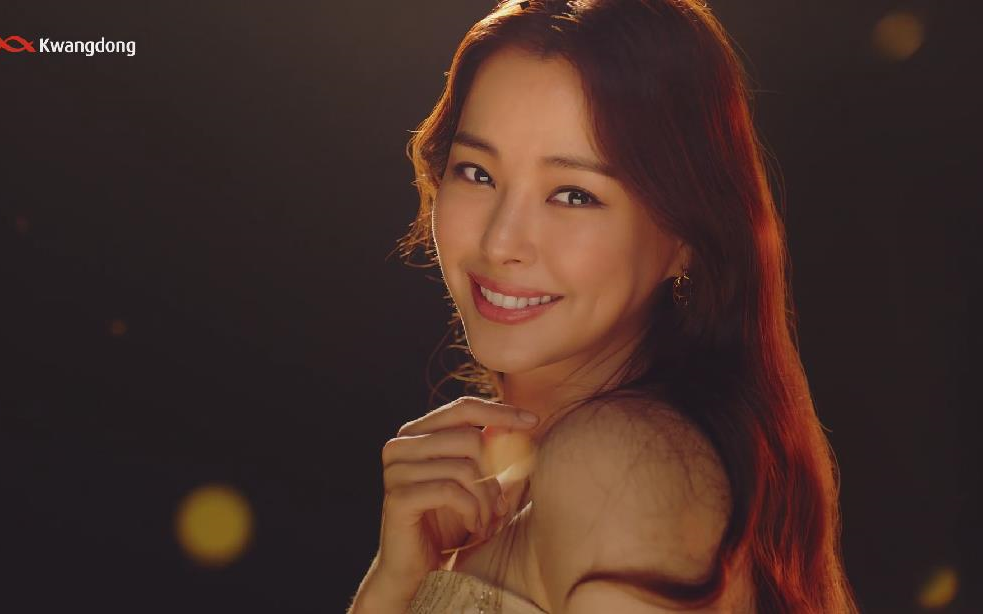 广告 李哈妮 vita500 2019秋季03_哔哩哔哩 (゜-゜)つロ 干杯~-bili