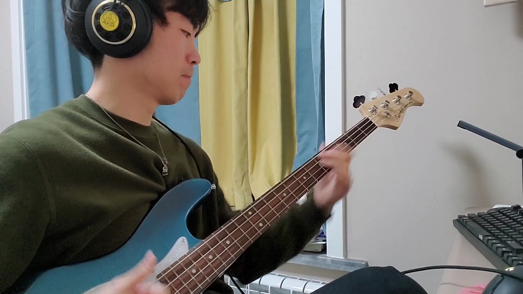 [图]来自82年的《Forget Me Nots》bass cover