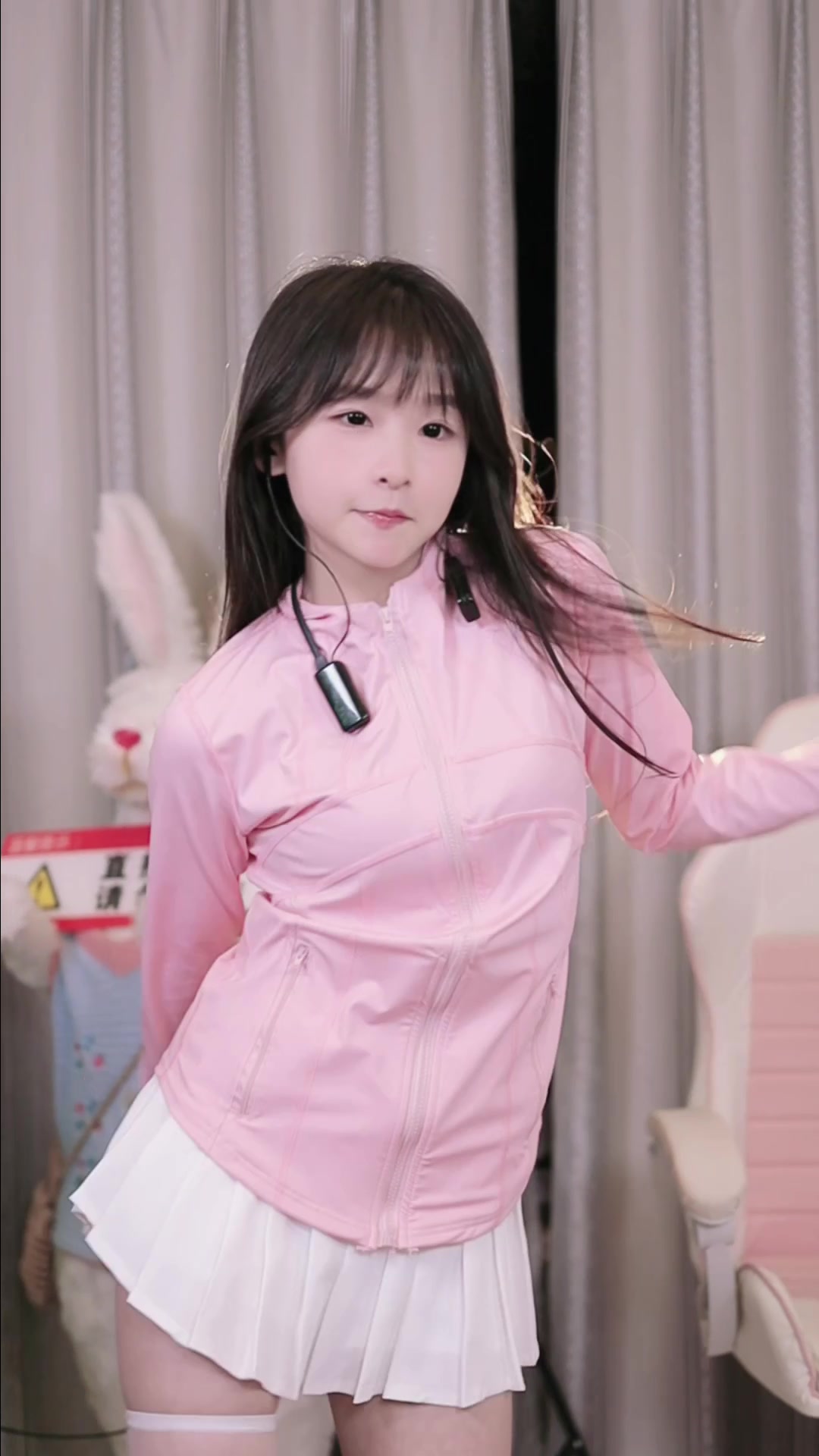 蕊蕊ccc 蕊蕊正在直播 2023-04-28 录播