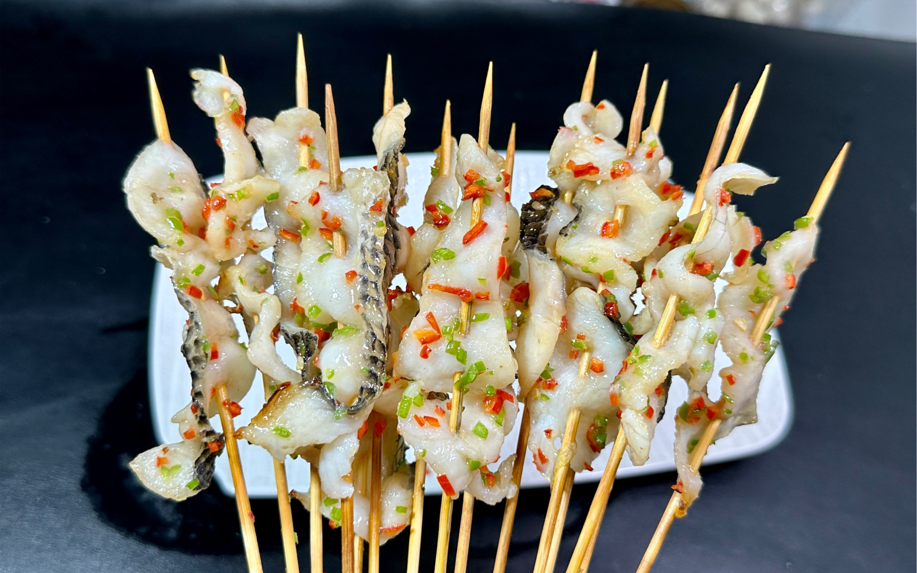 烧烤店特色鲜椒烤财鱼片配方分享