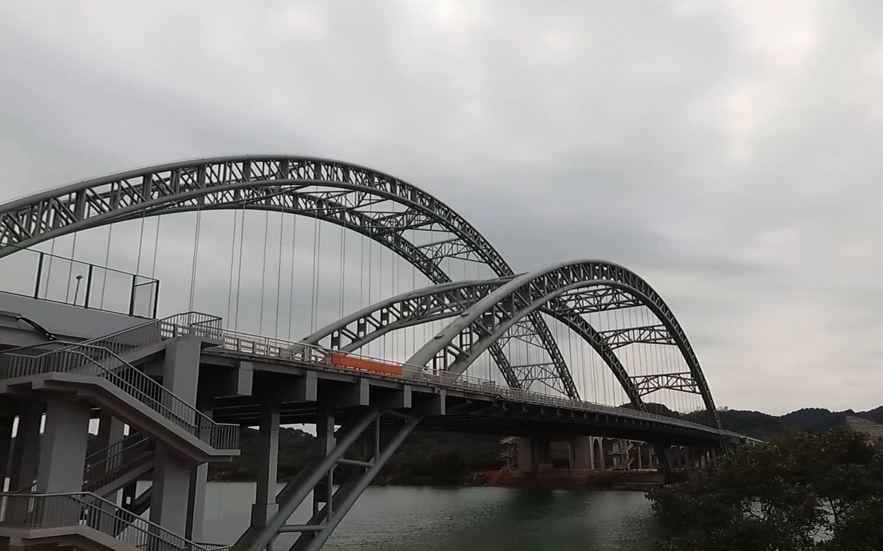 实拍广西南宁横县六景大桥,掌握着当地重要交通枢纽的姐妹桥_哔哩哔哩