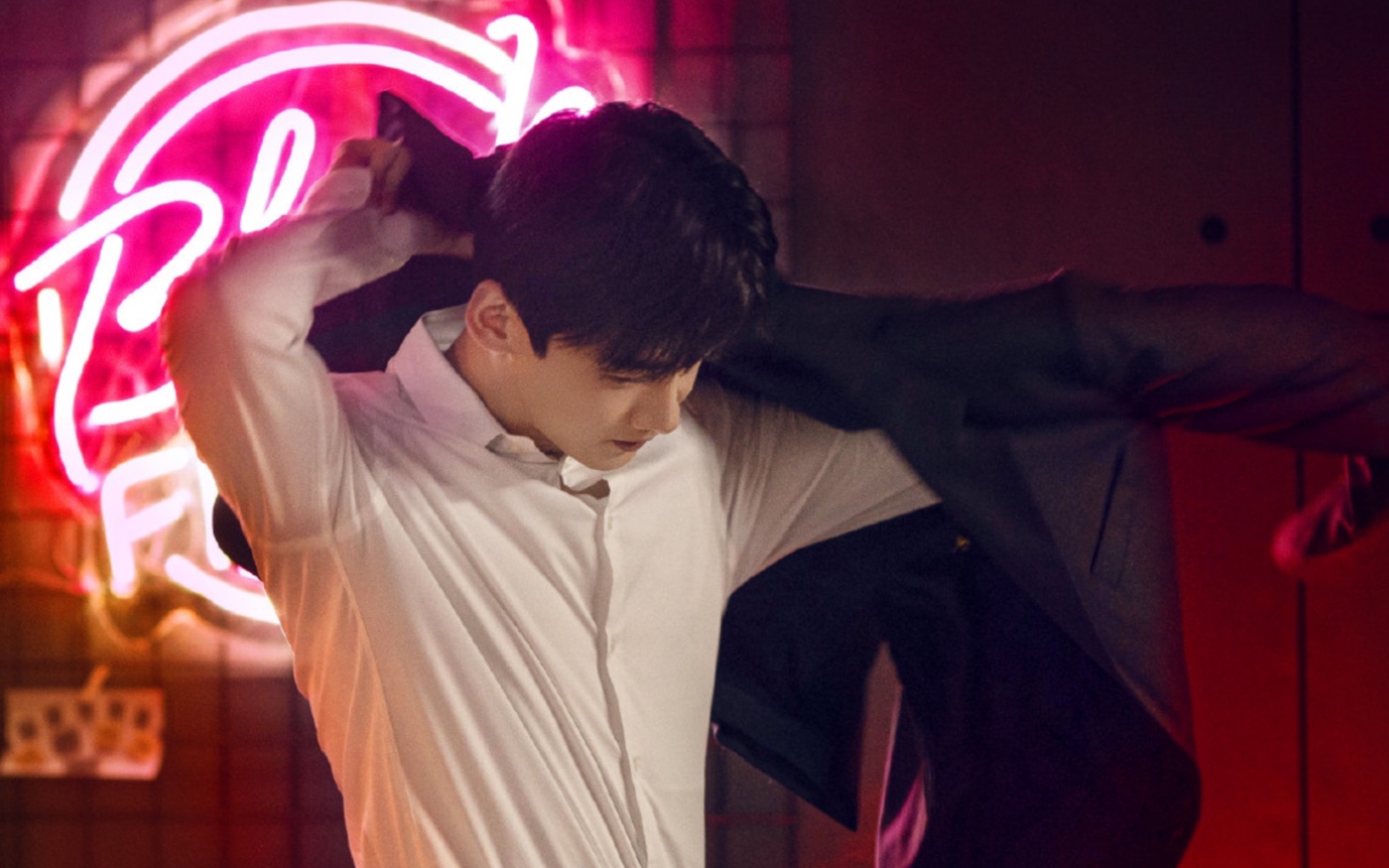 【白敬亭】郝燃定档 | 11月11日晚7点见