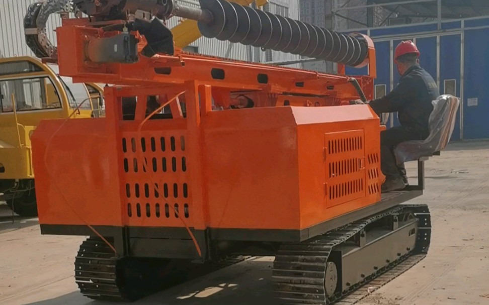 爬山虎钻机 戈壁滩光伏打桩机 沙漠光伏钻机