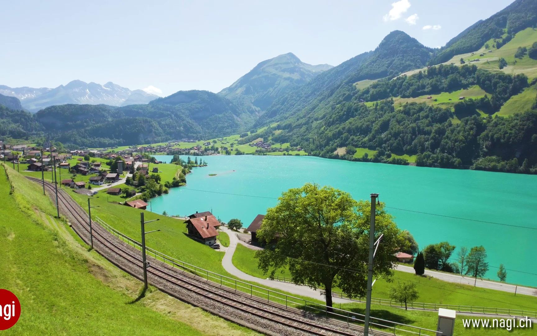 【4k】瑞士最美丽的湖泊,龙疆湖像一颗眼泪