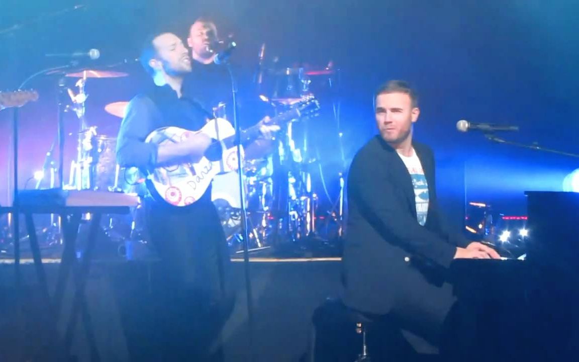 【Gary Barlow & Coldplay】 Back for good (Liverpool Royal Theatre) 2010.12.19哔哩哔哩bilibili