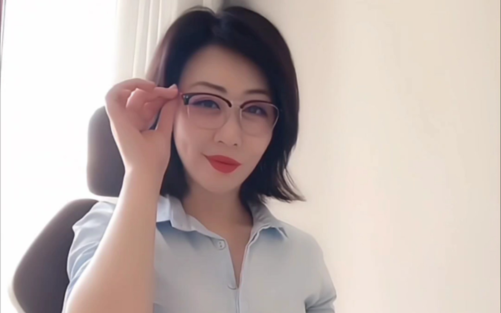 制服阿姨 美熟韵味