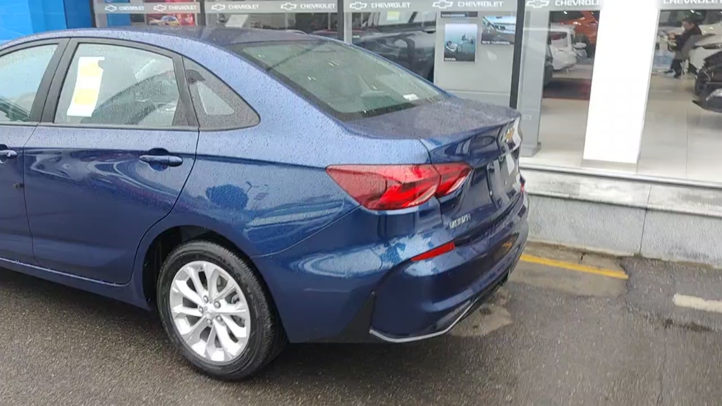 蓝的的科鲁泽好像也挺好看2023款雪佛兰科鲁泽1.5l 蓝色